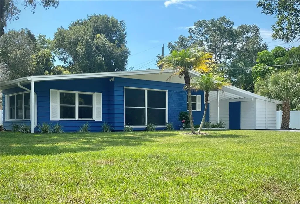 320 S Jefferson Avenue Sarasota FL 34237