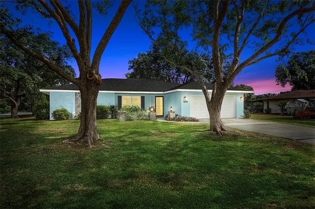 3905 Meadow Creek Lane Sarasota FL 34233