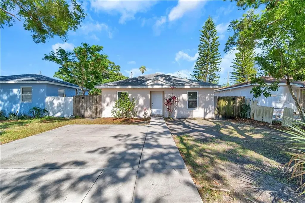 1324 30th Street S St Petersburg FL 33712