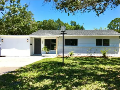 7397 Orpine Drive N St Petersburg FL 33702