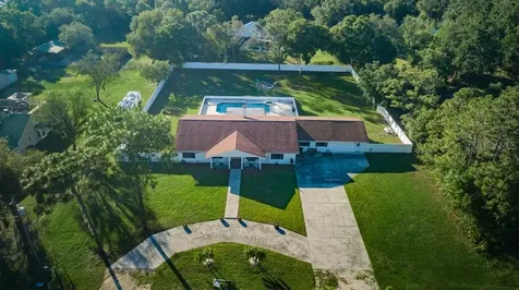 1565 Woodfield Court Lutz FL 33558
