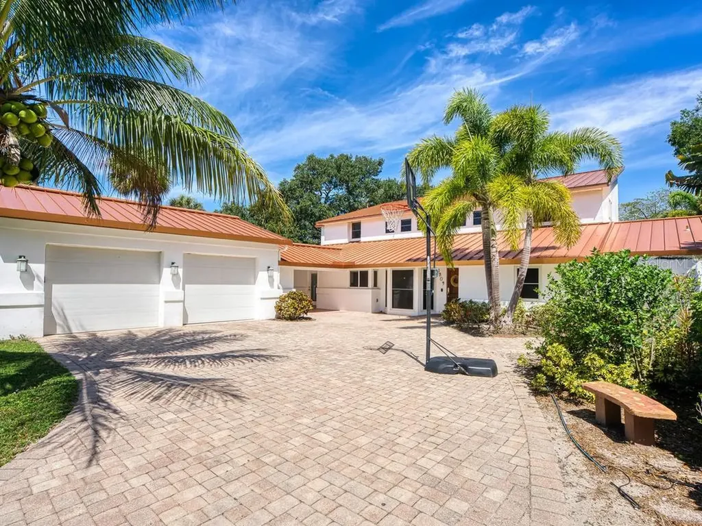 1809 Sandalwood Drive Sarasota FL 34231