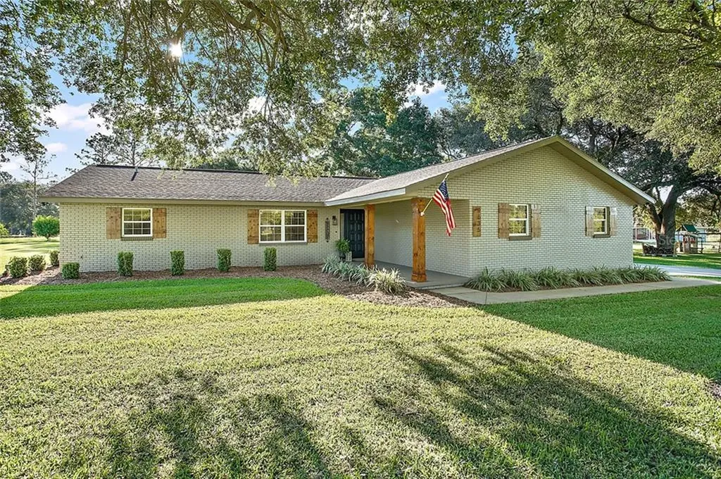 9635 County Road 121 Wildwood FL 34785