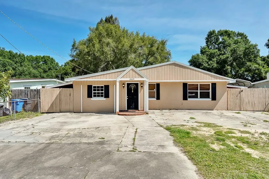 8819 W Broad Street Tampa FL 33615