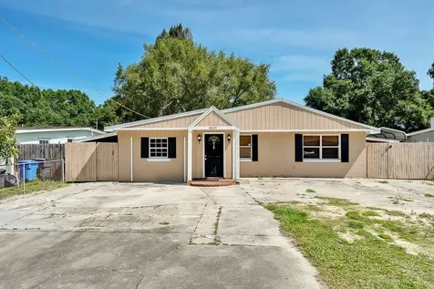 8819 W Broad Street Tampa FL 33615