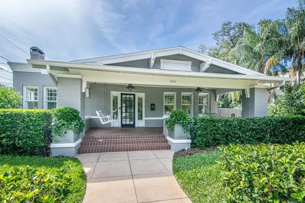 1802 W Hills Avenue Tampa FL 33606