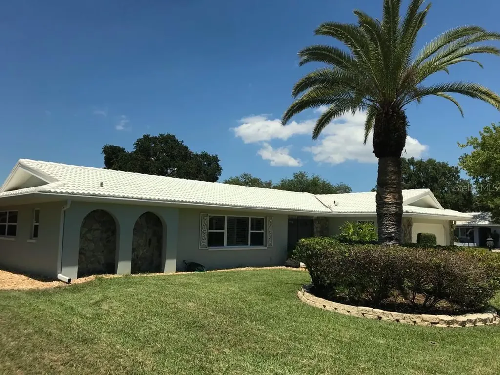 13935 Pinecrest Drive Largo FL 33774