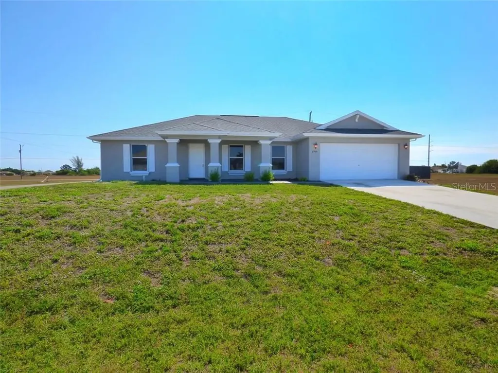 2745 NE 2nd Place Cape Coral FL 33909
