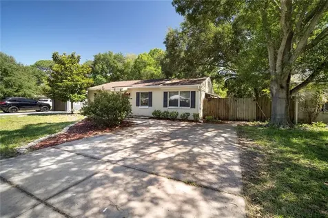 4718 W Wallcraft Avenue Tampa FL 33611