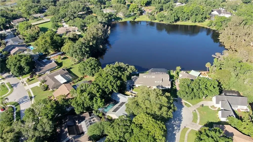 604 Colebrook Court Lutz FL 33548