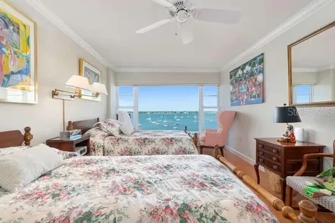 555 S Gulfstream Avenue Sarasota FL 34236