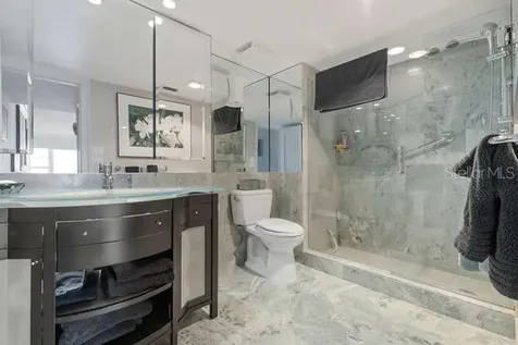 555 S Gulfstream Avenue Sarasota FL 34236
