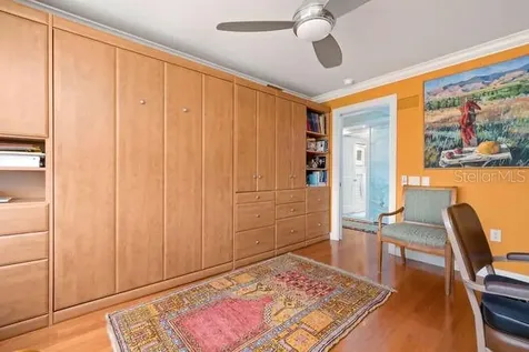 555 S Gulfstream Avenue Sarasota FL 34236
