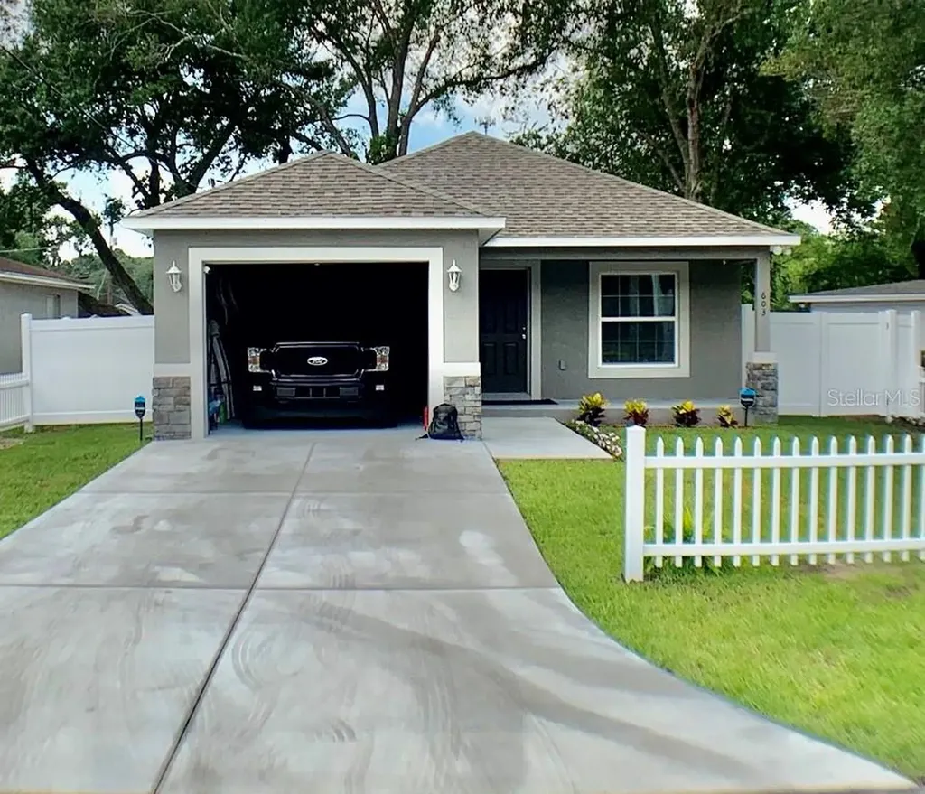 603 Spruce Street Plant City FL 33563