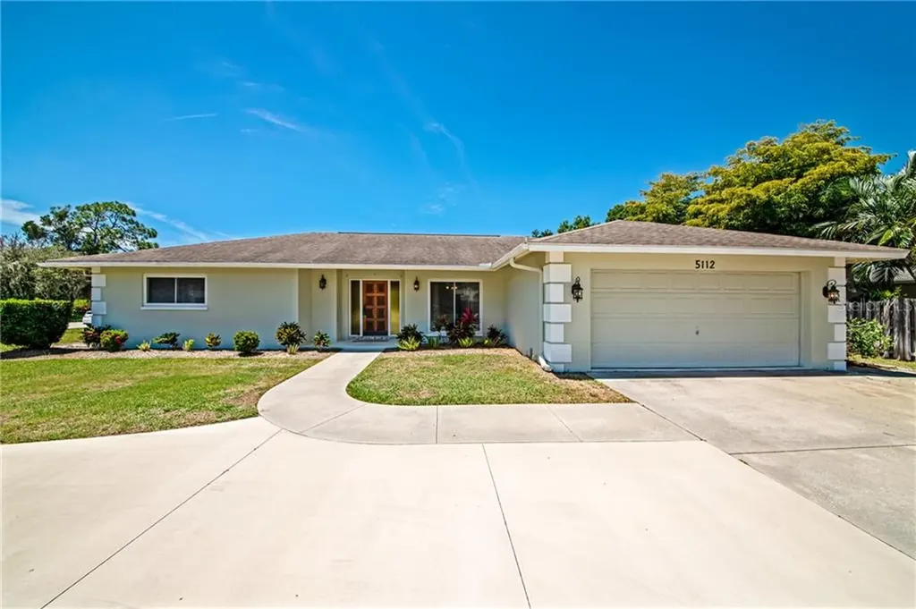 5112 Palm Aire Drive Sarasota FL 34243