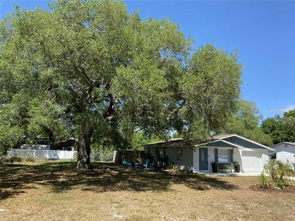 2875 Davis Boulevard Sarasota FL 34237