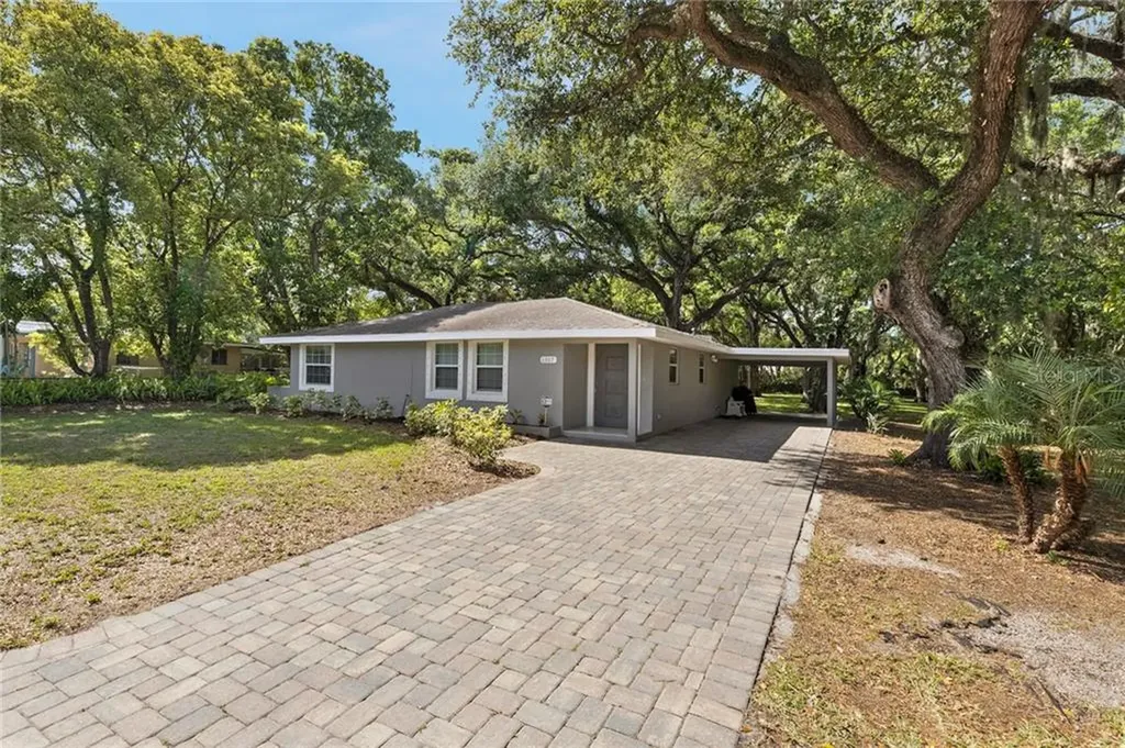 1307 6th Street W Palmetto FL 34221