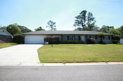 2204 Allen Drive Plant City FL 33563