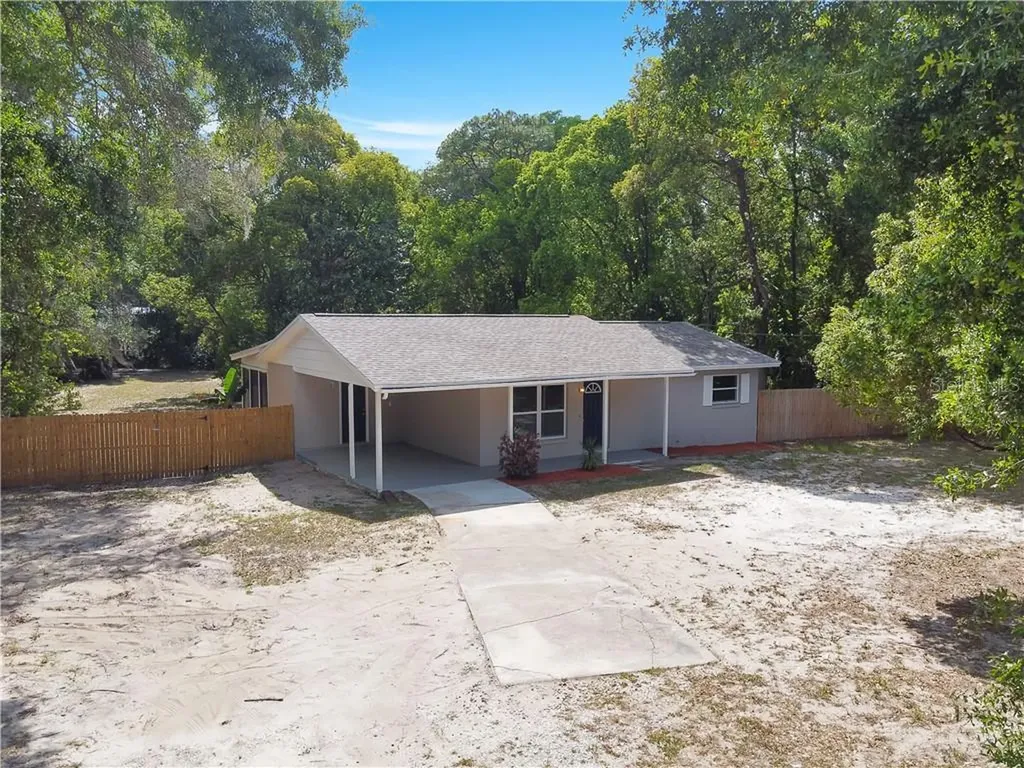 610 N Lake Pleasant Road Apopka FL 32712