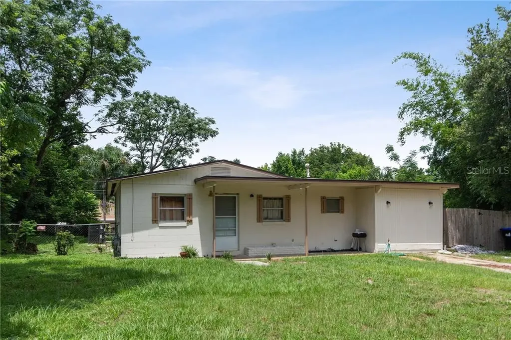 5600 Bryson Drive Orlando FL 32818