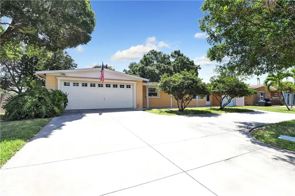 4127 Harrisburg Street NE St Petersburg FL 33703