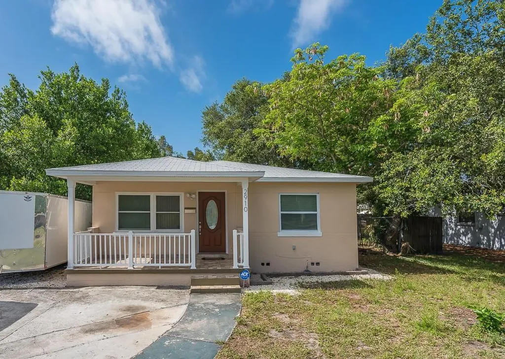 2910 15th Avenue S St Petersburg FL 33712