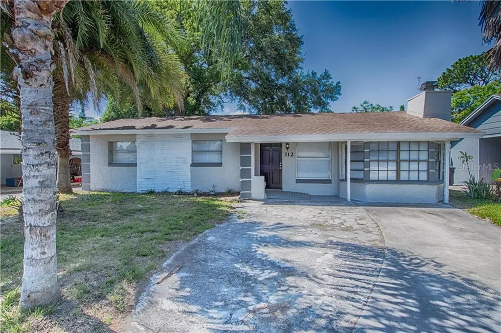 312 Greens End Street Orlando FL 32810