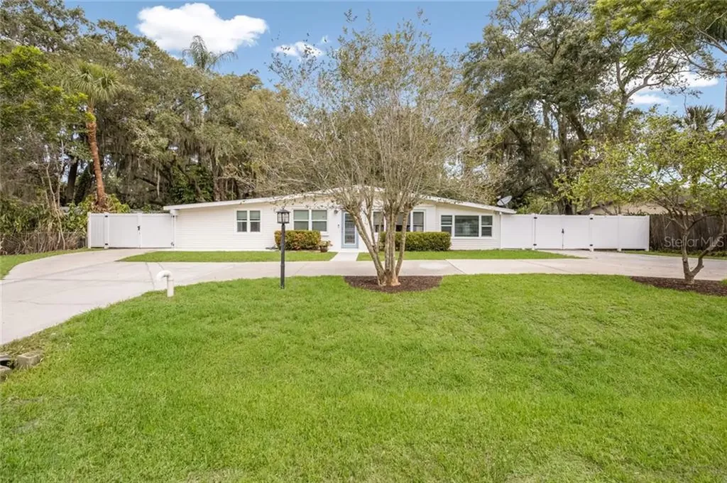 5327 Angeles Avenue Sarasota FL 34235