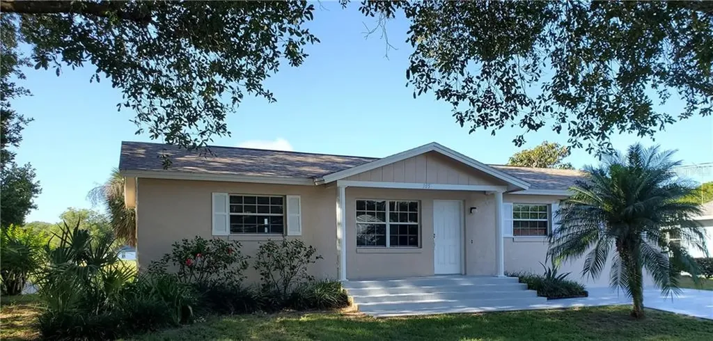 305 E Chester Street Minneola FL 34715