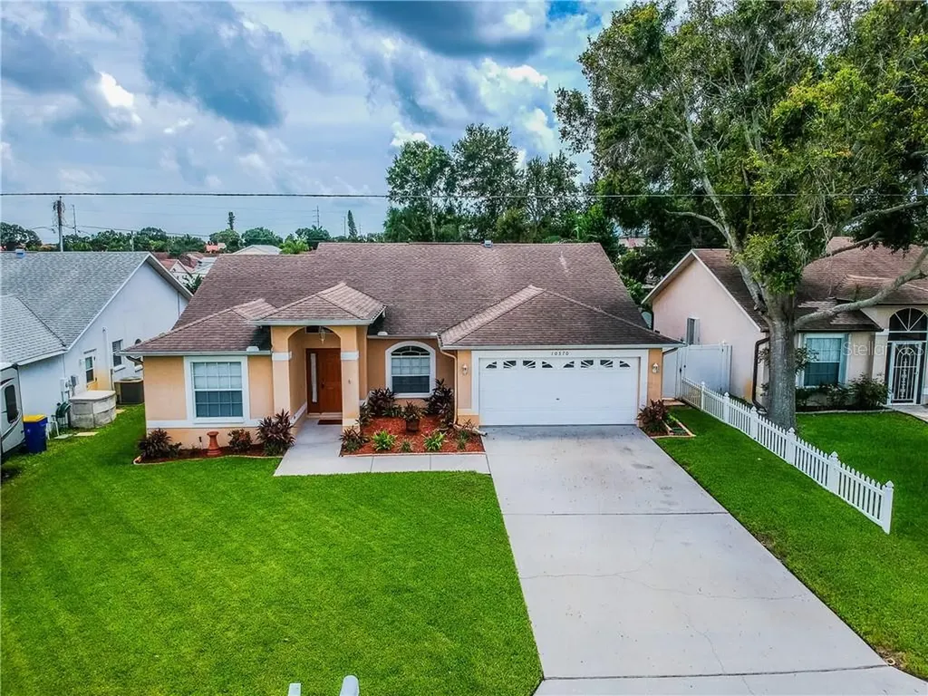 10570 Lake Vista Drive Seminole FL 33772