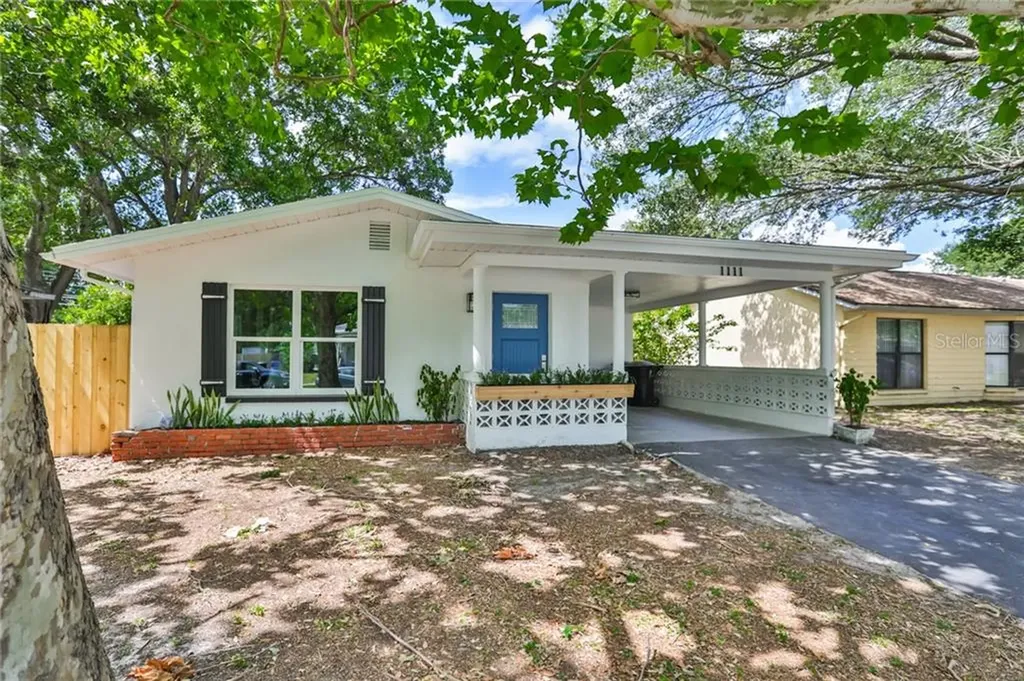 1111 51st Avenue N St Petersburg FL 33703