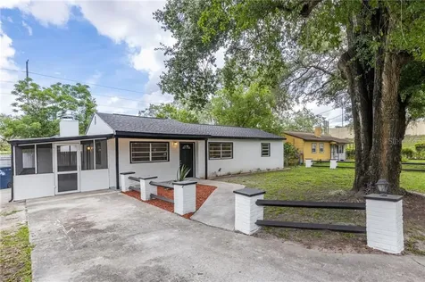 318 E Hydrangia Street Tampa FL 33612