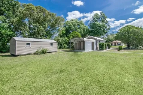 5811 11th Street Zephyrhills FL 33542