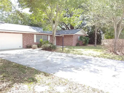 148 S Lakeshore Drive Lake Wales FL 33859