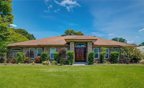 1444 Hounds Hollow Court Lutz FL 33549
