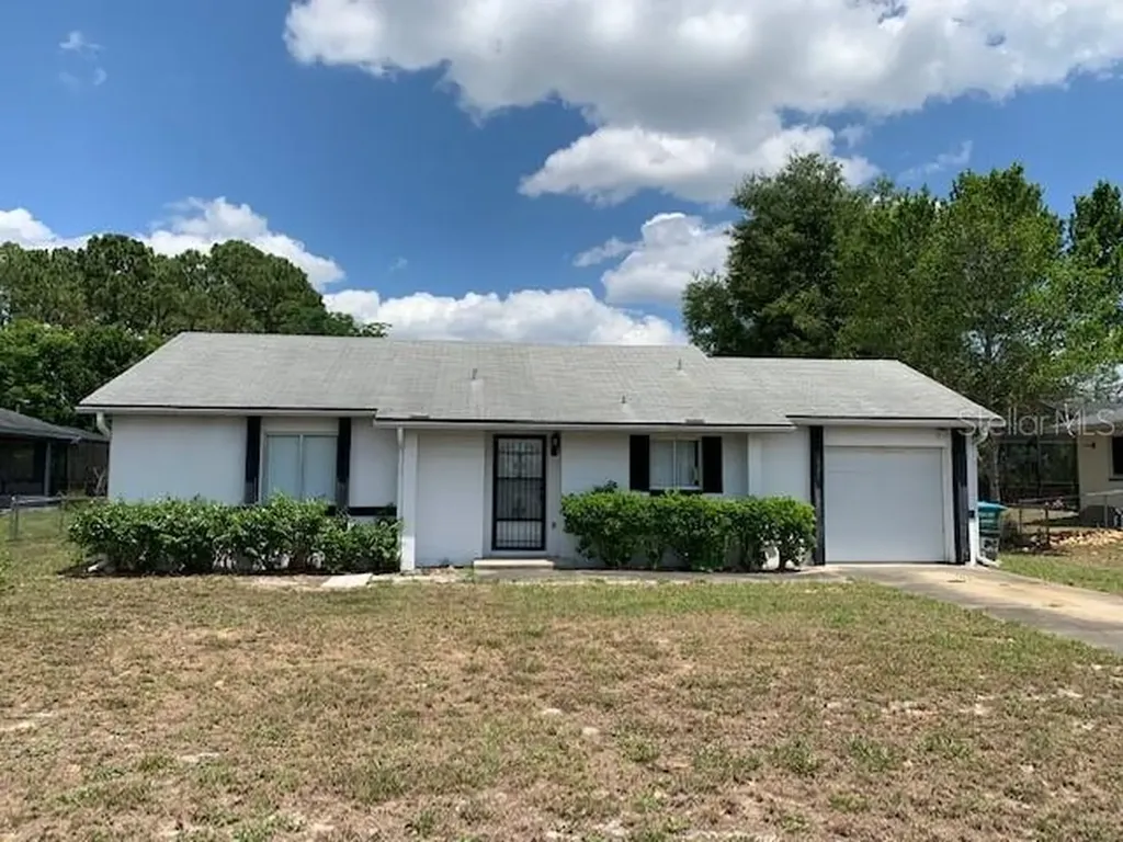 821 Goldcoast Drive Deltona FL 32725
