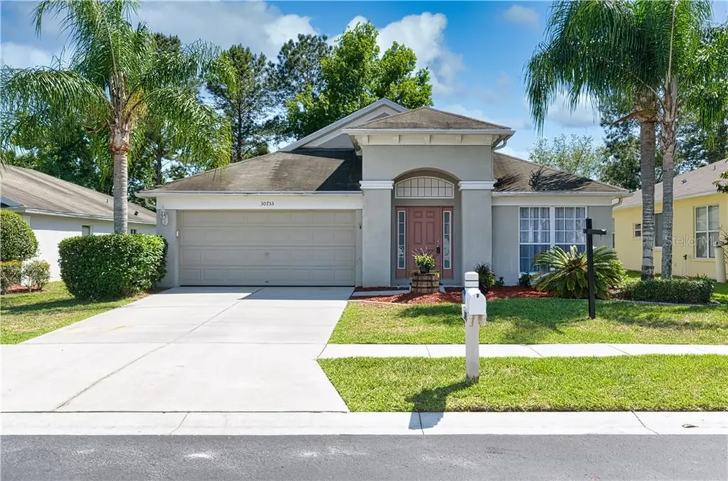 30753 Lanesborough Circle Wesley Chapel FL 33543