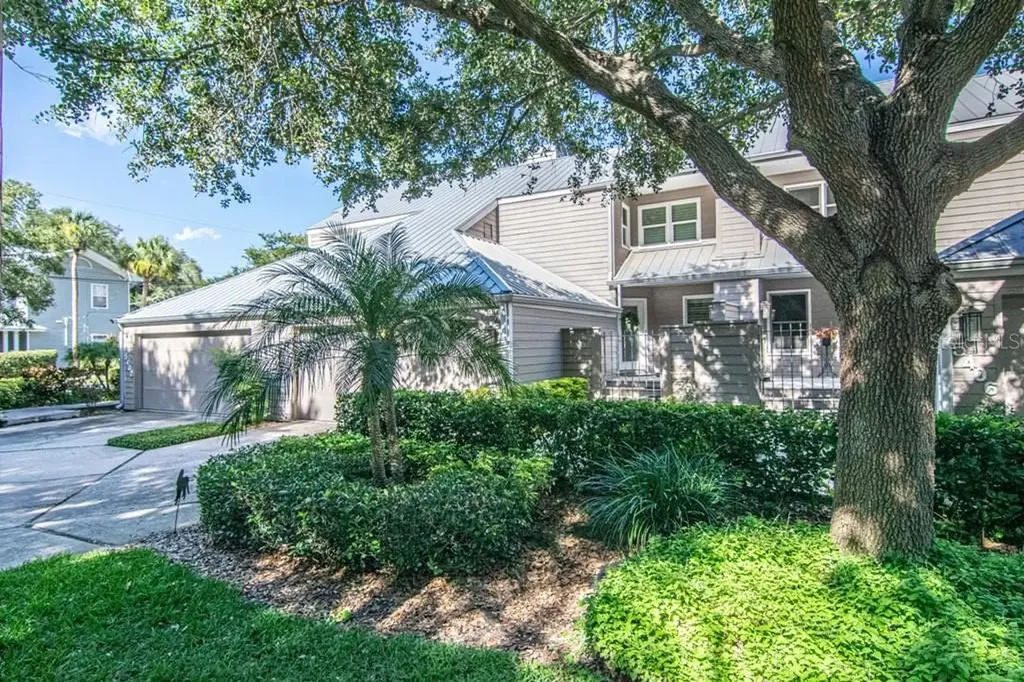 5404 S Crescent Drive Tampa FL 33611