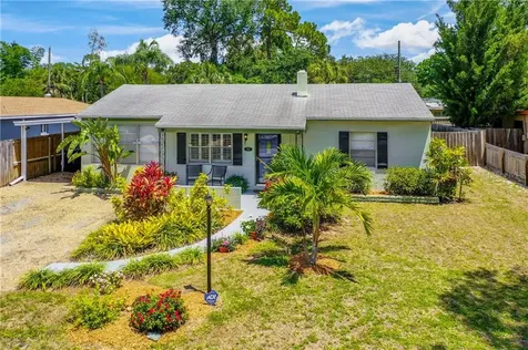 3907 W Bay View Avenue Tampa FL 33611