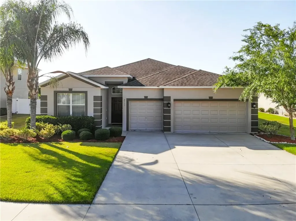 2111 Sunbow Avenue Apopka FL 32703