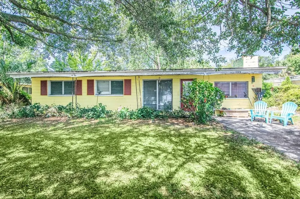1725 Darlington Drive Tampa FL 33619