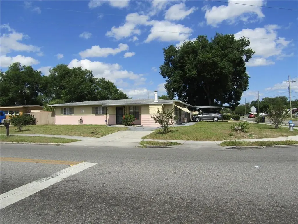 922 Governors Avenue Orlando FL 32808
