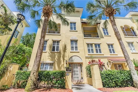 621 Casabella Circle Tampa FL 33609