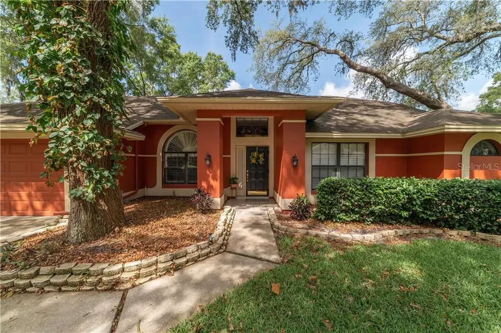 1521 Waterwood Drive Lutz FL 33559