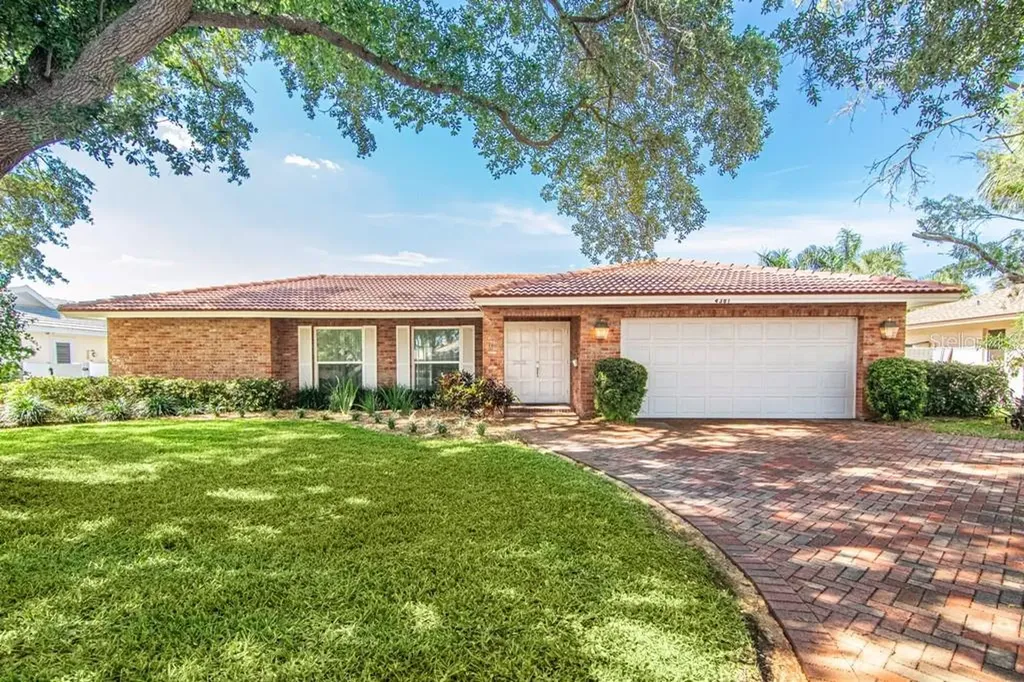 4301 48th Avenue S St Petersburg FL 33711