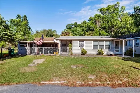 320 S Rhodes Street Mount Dora FL 32757