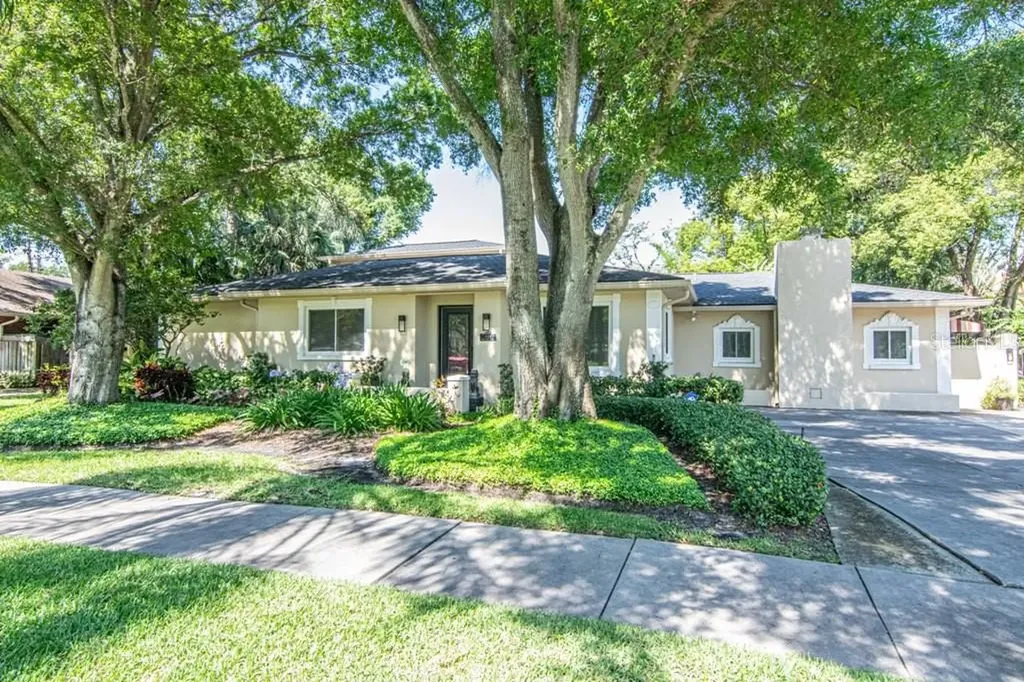 444 W Davis Boulevard Tampa FL 33606