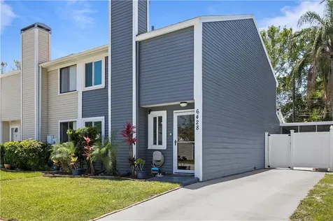 6428 Rockpointe Drive Tampa FL 33634