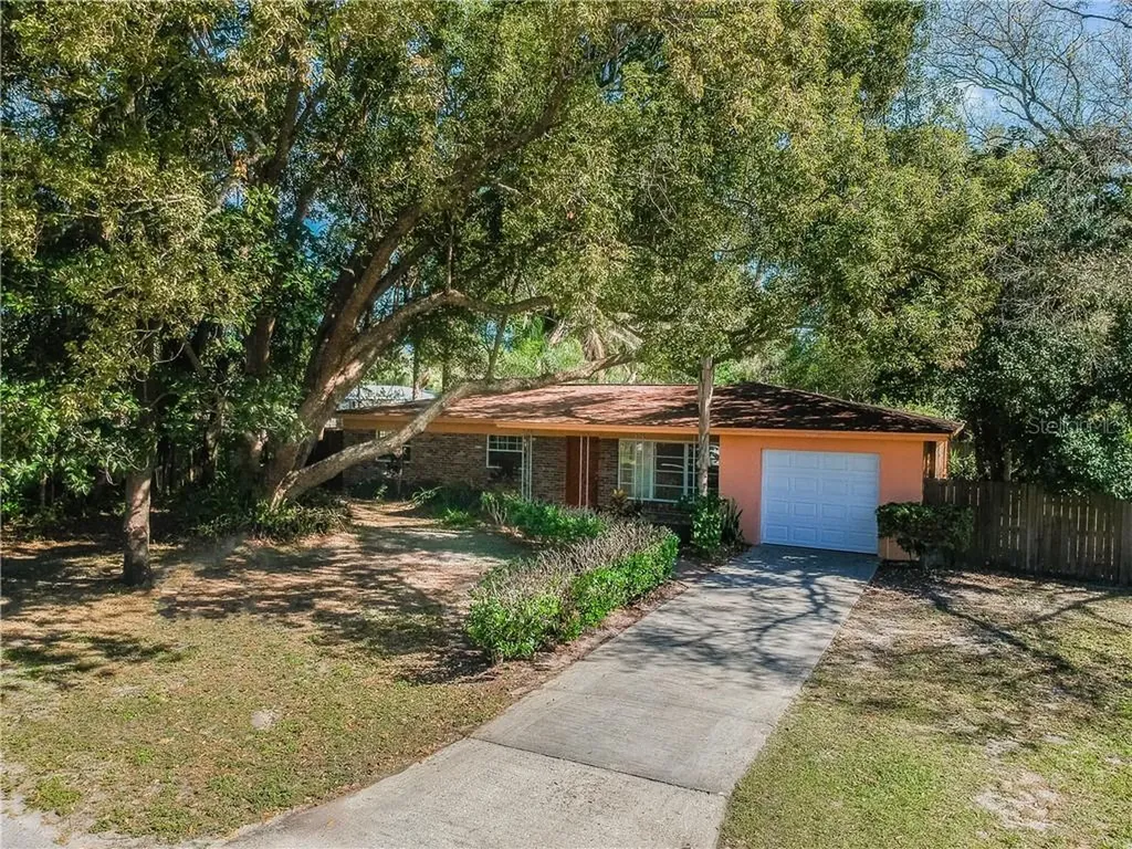 12209 Christian Court Tampa FL 33612