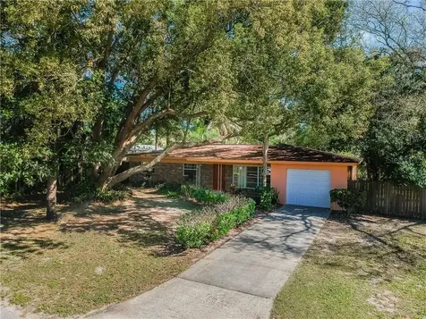 12209 Christian Court Tampa FL 33612